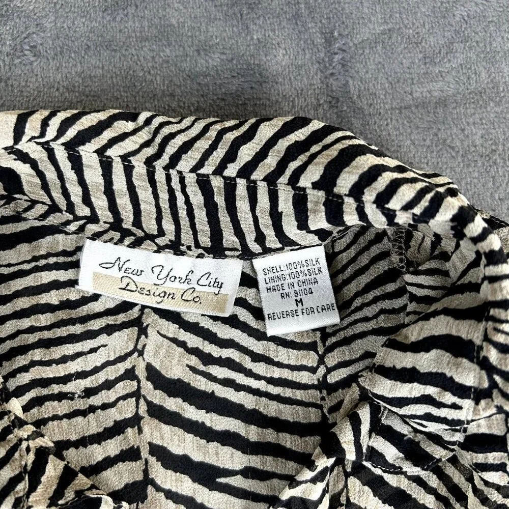 New York City Design Co. 100% Silk V-neck Button up Shirt Size M Artsy Animal - Picture 4 of 9
